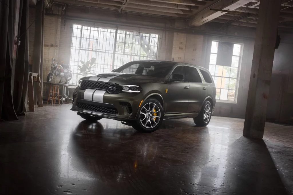 El Dodge Durango recupera el V8 de 722 CV y estrena programa de personalización Jailbreak 15 Motor16 El Dodge Durango recupera el V8 de 722 CV y estrena programa de personalización Jailbreak