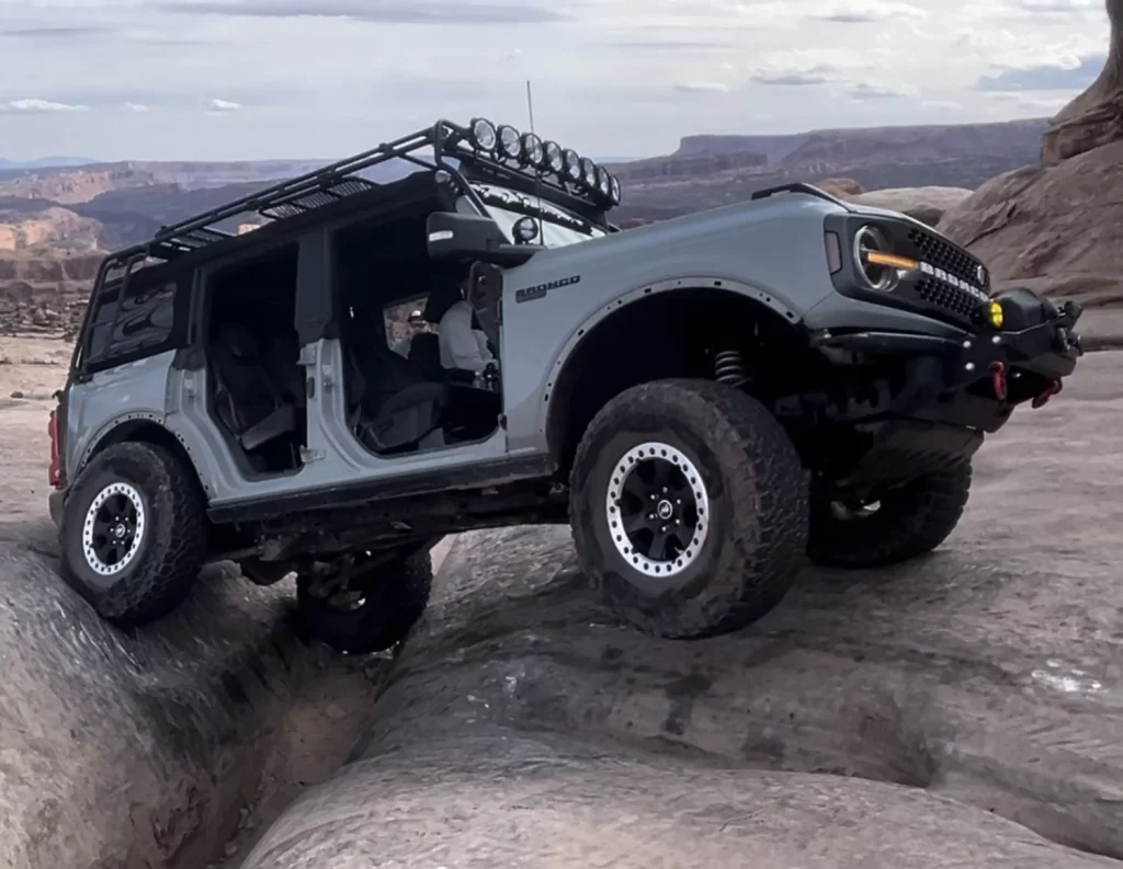 ford bronco 60 anios 1 Motor16