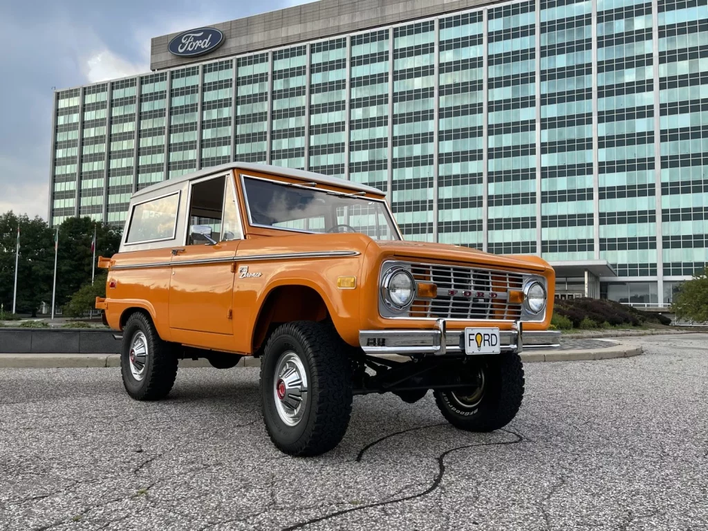 El Ford Bronco cumple 60 años convertido en un icono cultural