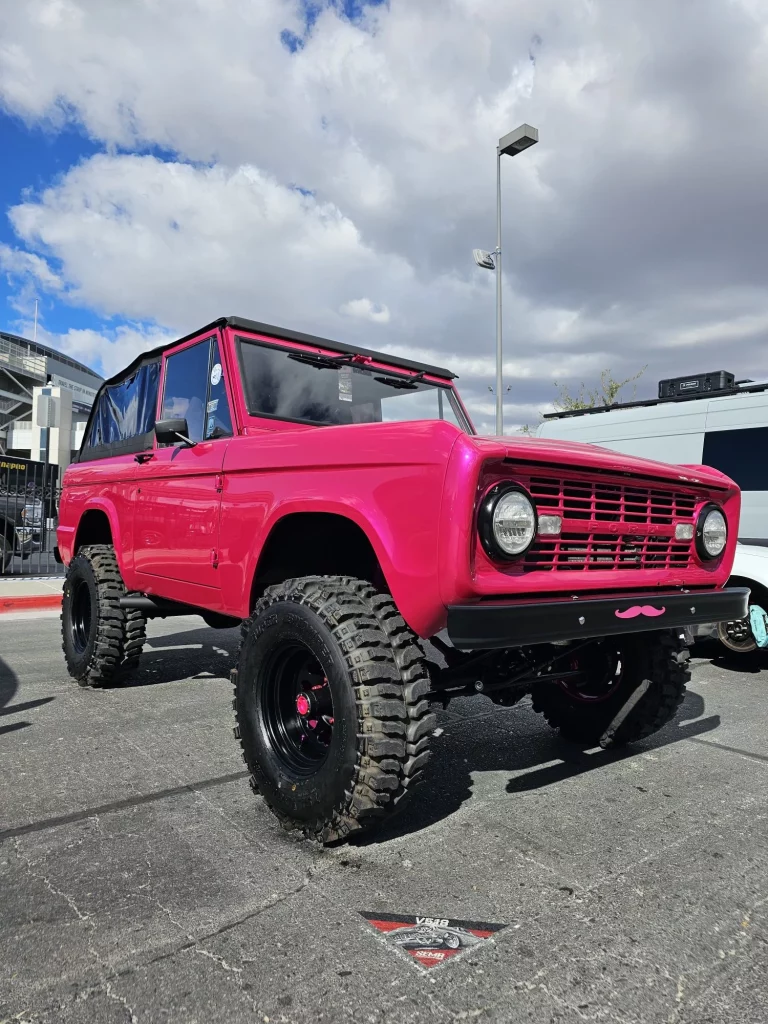 El Ford Bronco cumple 60 años convertido en un icono cultural
