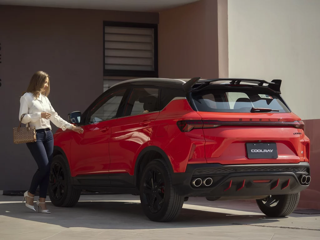 geely coolray galeria 01 Motor16