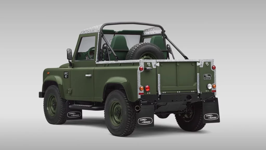Land Rover Classic Defender V8 Churchill Edition: Un homenaje de lujo al Series I de Winston Churchill 2 Motor16 Land Rover Classic Defender V8 Churchill Edition: Un homenaje de lujo al Series I de Winston Churchill