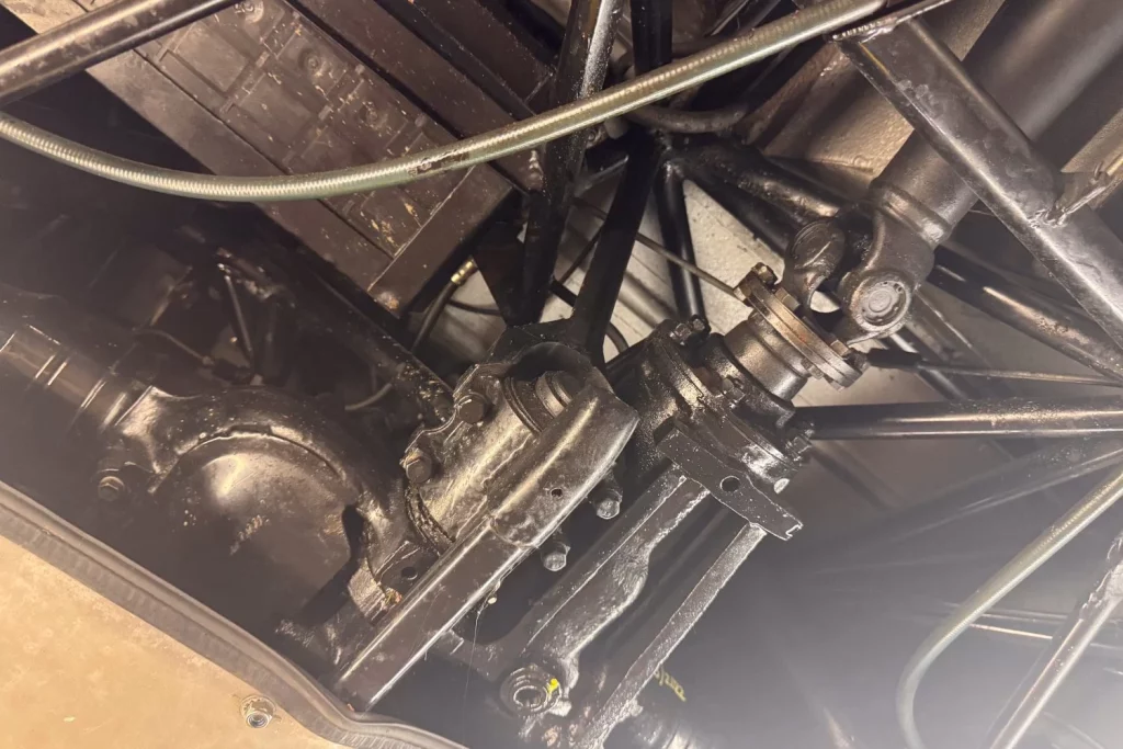Este Mercedes 300 SL Roadster de 1963 busca nuevo propietario en subasta británica