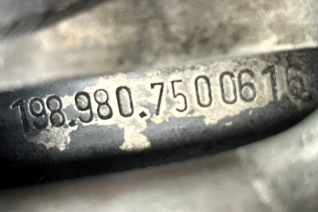 Este Mercedes 300 SL Roadster de 1963 busca nuevo propietario en subasta británica