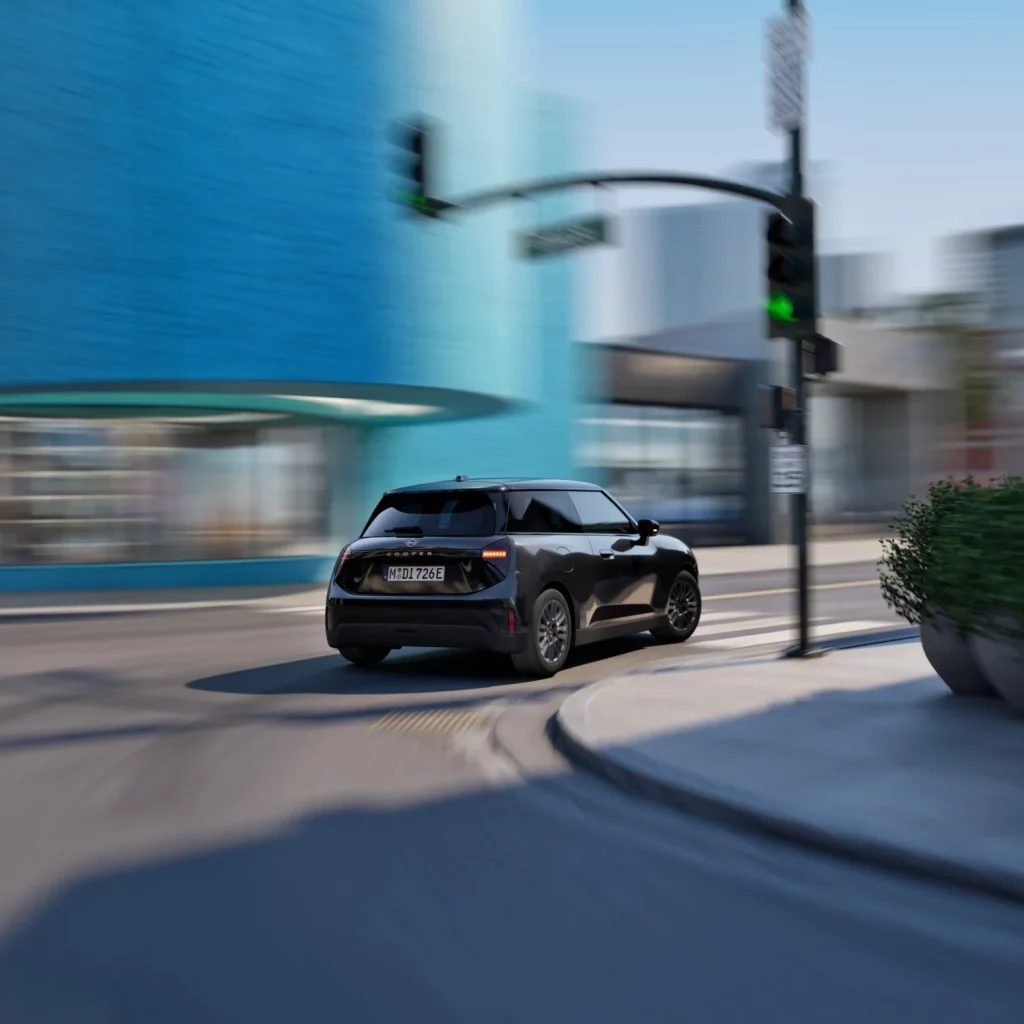 Las versiones Monochrome de los Mini Cooper Electric y Aceman llegan al mercado 6 Motor16 Las versiones Monochrome de los Mini Cooper Electric y Aceman llegan al mercado