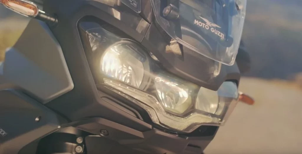 seguridad ARAS moto faros adaptativos Motor16