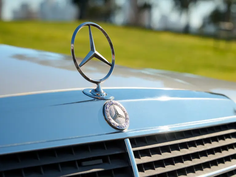 1985 Mercedes E190 Ayrton Senna Sothebys 1 Motor16