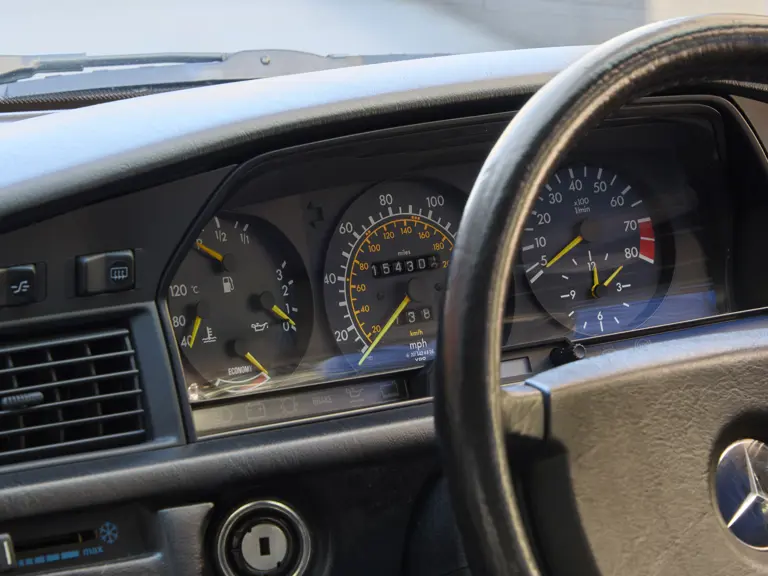 1985 Mercedes E190 Ayrton Senna Sothebys 31 Motor16