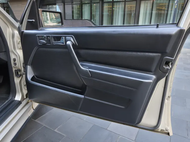 1985 Mercedes E190 Ayrton Senna Sothebys 5 Motor16