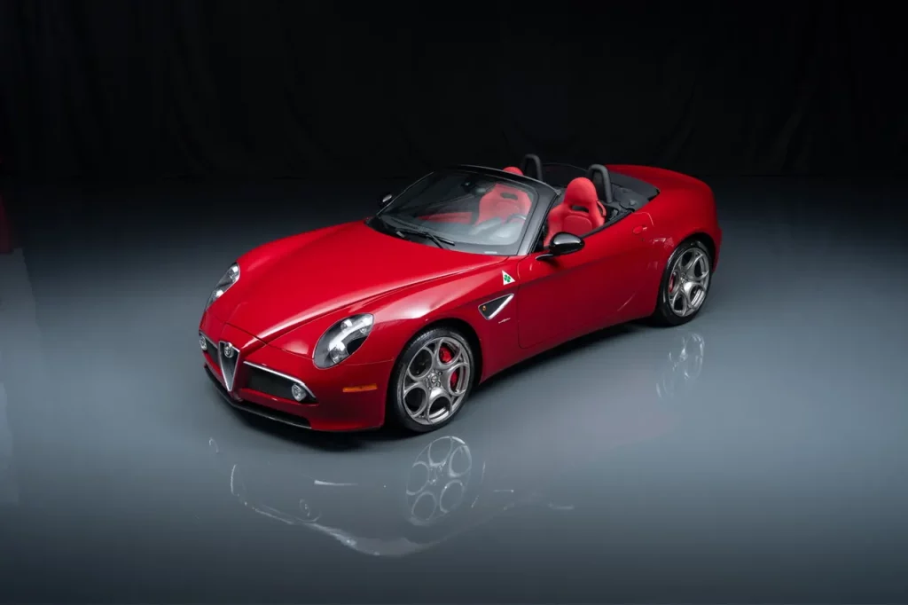 2008 Alfa Romeo 8C Spider. BaT. Imagen estudio.