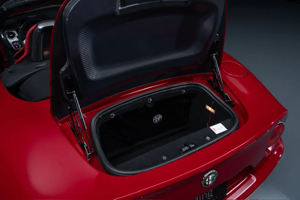 2010 Alfa Romeo 8C Spider BaT 17 Motor16