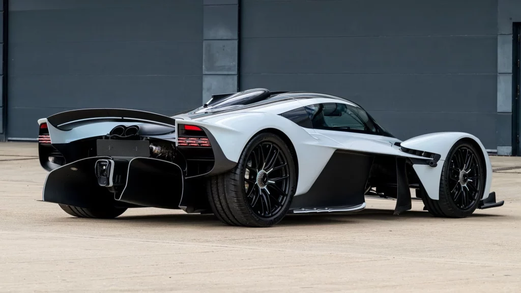 Daniel Ricciardo se gastó 162.755 en opciones para este Aston Martin Valkyrie que ahora puede ser tuyo 24 Motor16 2023 aston martin valkyrie ricciardo 1 Motor16