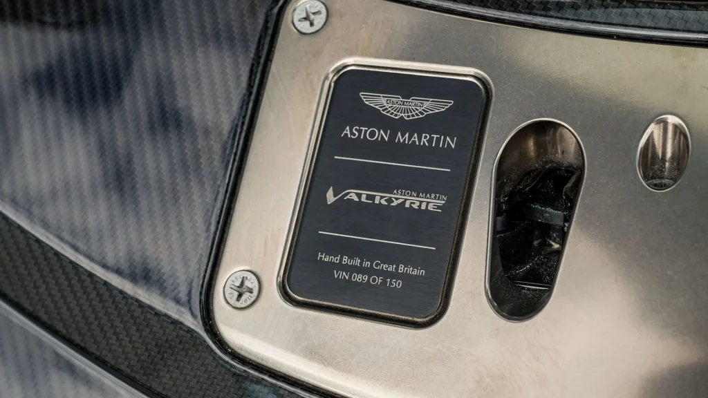 Daniel Ricciardo se gastó 162.755 en opciones para este Aston Martin Valkyrie que ahora puede ser tuyo 48 Motor16 2023 aston martin valkyrie ricciardo 43 Motor16