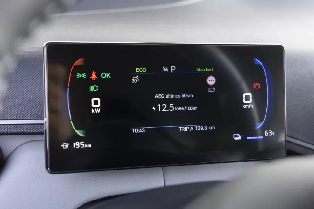 2025 BYD Dolphin Surf Prueba 10 Motor16