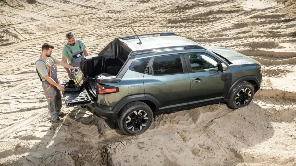 2025 Dacia Duster Pick-Up. Imagen trasera.
