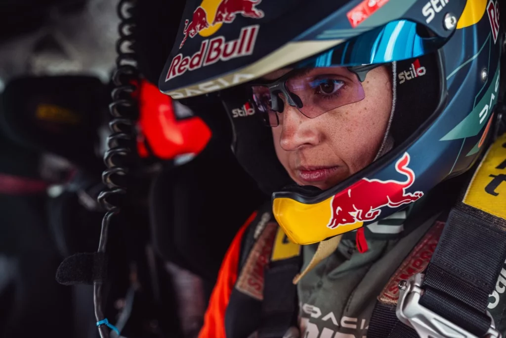 Los Dacia Sandriders buscan triunfar en la Península Ibérica con Al-Attiyah, Loeb y Gutiérrez 1 Motor16 2025 Dacia Sandriders. Imagen Cristina Gutiérrez.