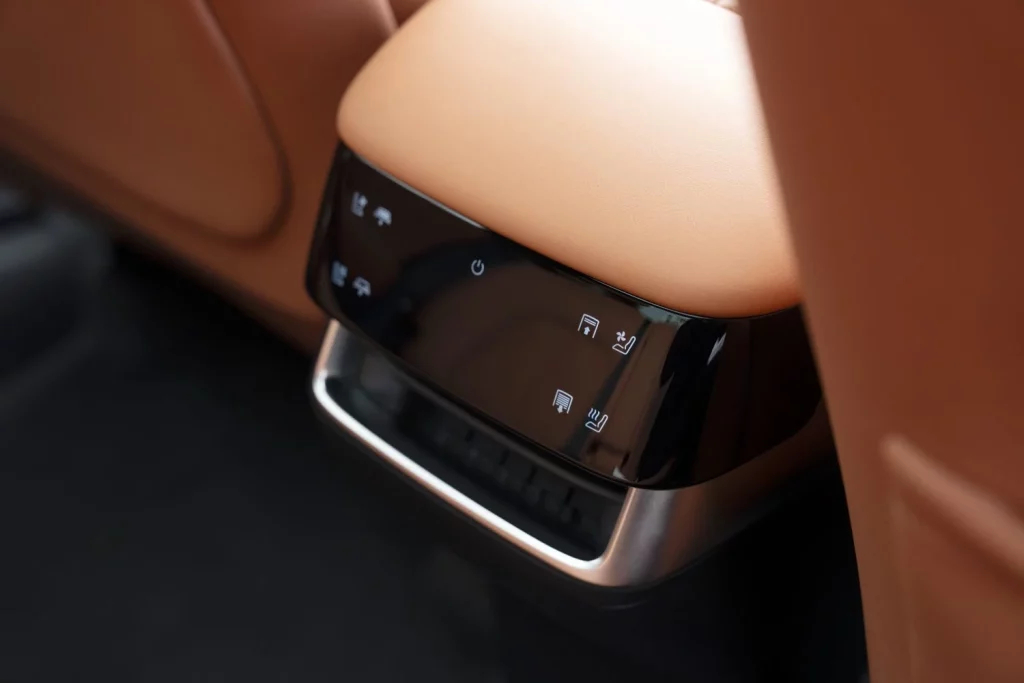 2025 Deepal E07 Multitruck 27 Motor16