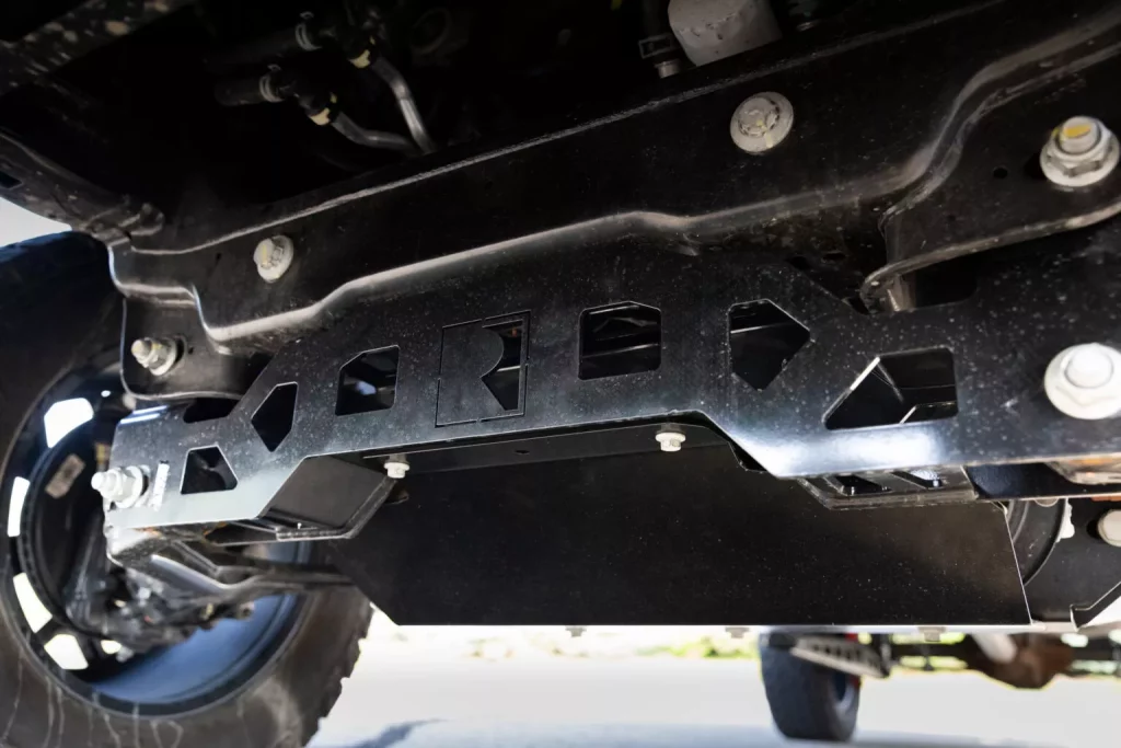 El Ford F-150 se convierte en una máquina de devorar caminos gracias a Roush 24 Motor16 2025 Ford F 150 Roush RT6 10 Motor16