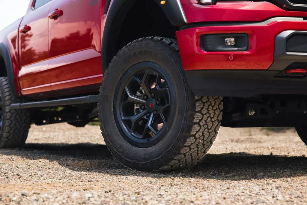 El Ford F-150 se convierte en una máquina de devorar caminos gracias a Roush 16 Motor16 2025 Ford F 150 Roush RT6 16 Motor16