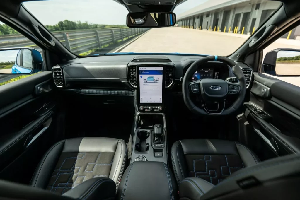 2025 Ford Ranger MS-RT PHEV. Imagen interior.