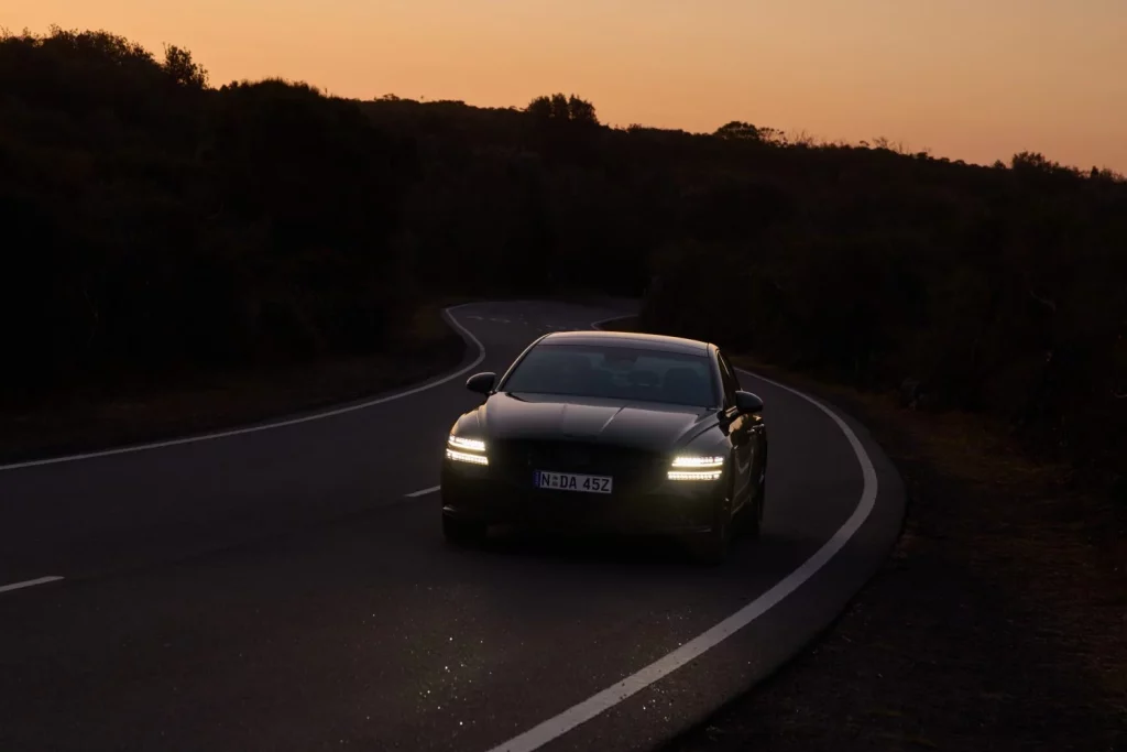 2025 Genesis G80 Black. Australia. Imagen movimiento.