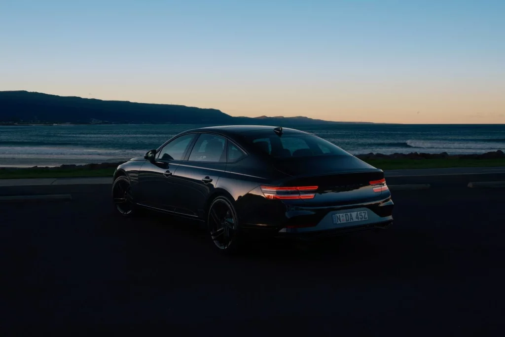 2025 Genesis G80 Black. Australia. Imagen trasera.