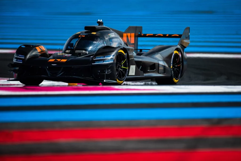 Las 500 agónicas vueltas del Genesis GMR-001 Hypercar en su primer test en el mundo real 4 Motor16 2025 Genesis Magma Racing GMR-001 Hypercar. Imagen pista.
