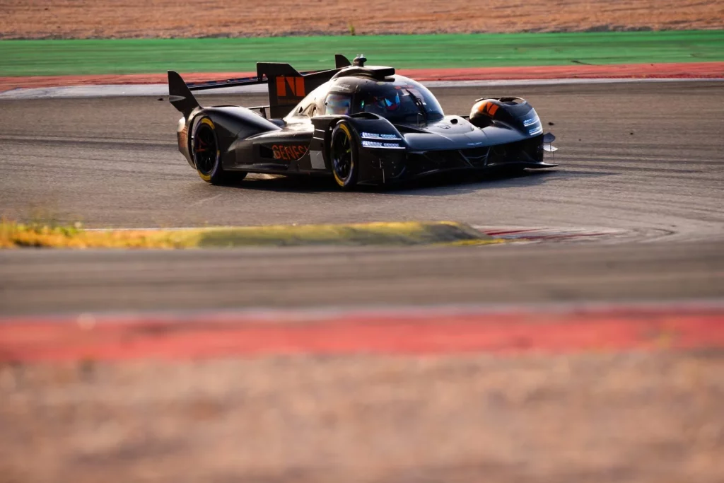 2025 Genesis GMR-001. Test Portimao. Imagen.