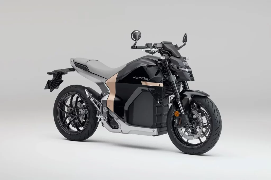 2025 Honda wn7 naked ev 1 Motor16