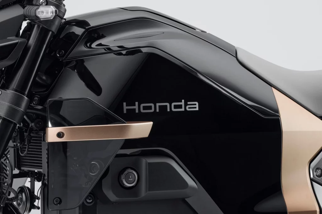 2025 Honda wn7 naked ev 21 Motor16