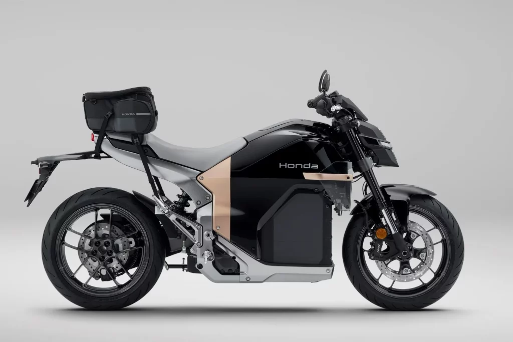 2025 Honda wn7 naked ev 34 Motor16