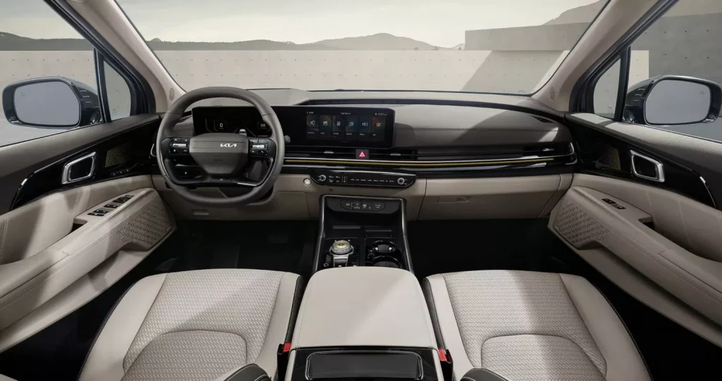 2025 Kia Carnival Hi Limousine. Imagen salpicadero.