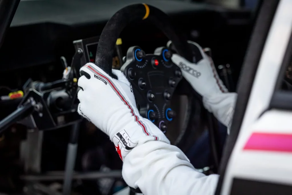 2025 Lancia Ypsilon Rally2 HF Integrale. Imagen interior.
