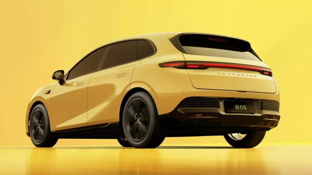Leapmotor B05: El compacto eléctrico que apunta directo al éxito 1 Motor16 2025 Leapmotor B05. Imagen trasera.