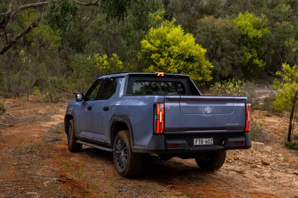 2025 MGU9 Pick-Up. Australia. Imagen trasera.