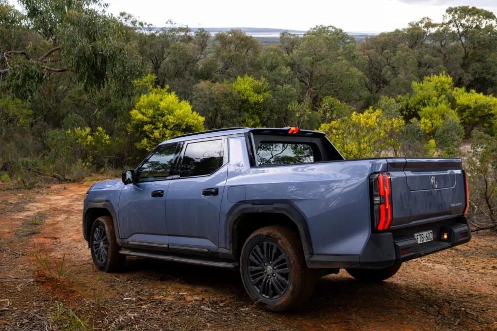 2025 MGU9 Pick Up 37 Motor16