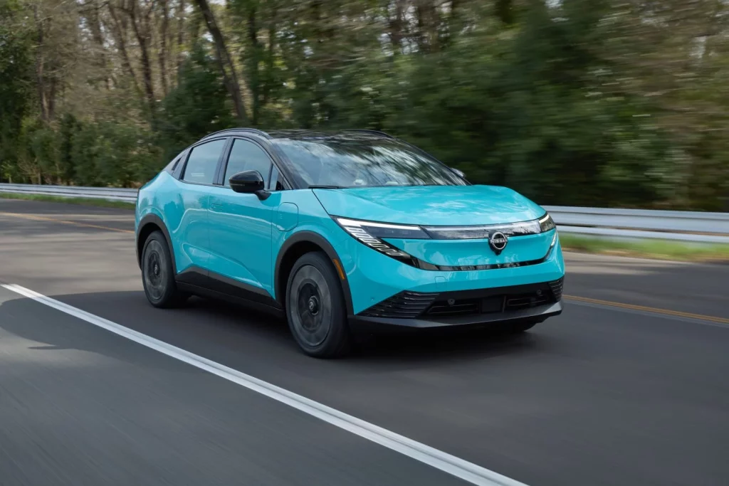 El nuevo Nissan Leaf tiene precio: ¿25.580 euros te parece caro? 14 Motor16 2025 Nissan Leaf 1 Motor16