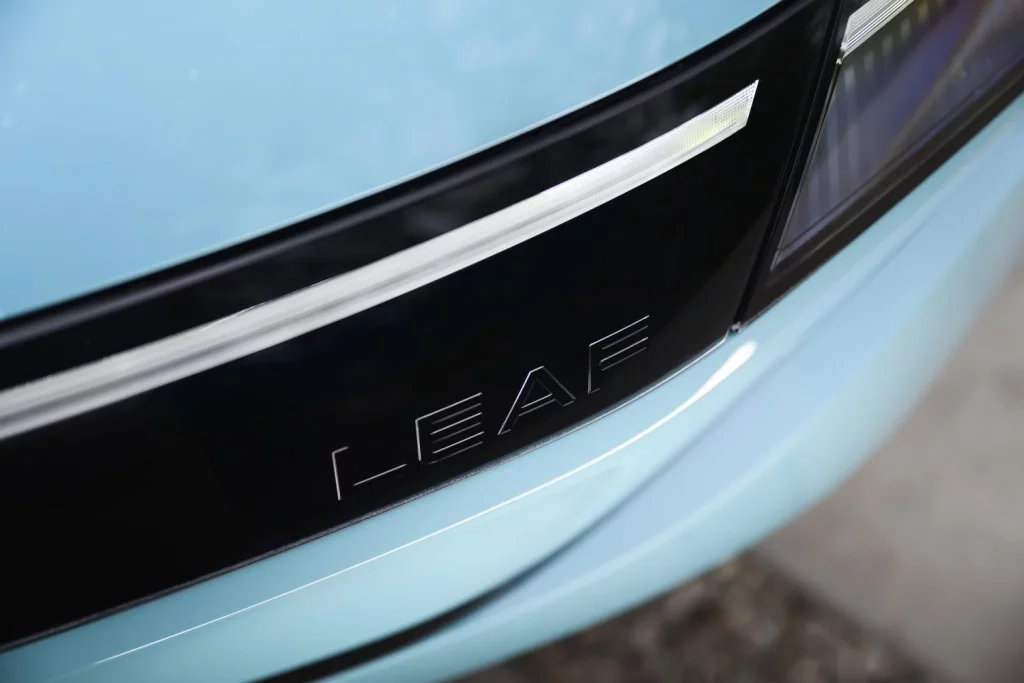 El nuevo Nissan Leaf tiene precio: ¿25.580 euros te parece caro? 33 Motor16 2025 Nissan Leaf 46 Motor16