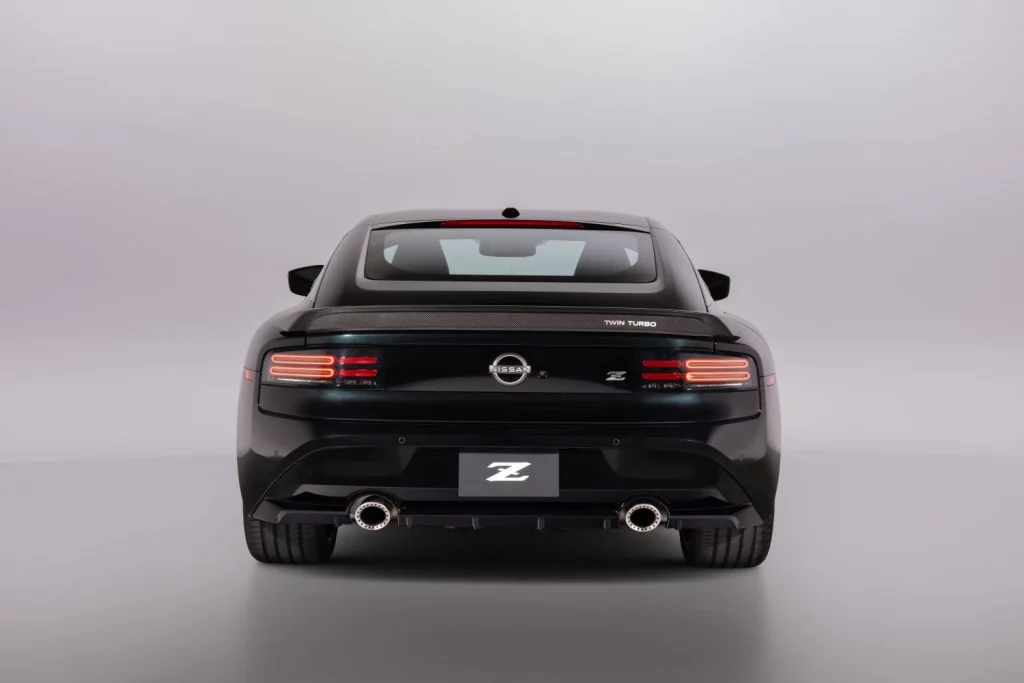 2025 Nissan Z Heritage Edition 4 Motor16