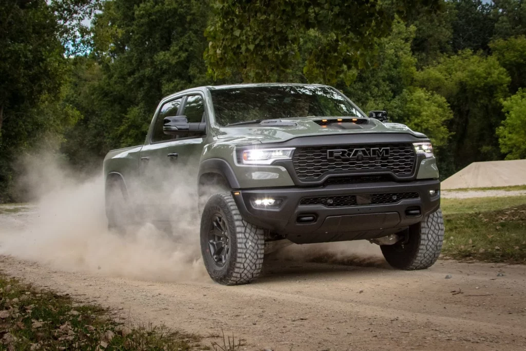 El impresionante RAM 1500 RHO sube el volumen gracias a MagnaFlow 8 Motor16 2025 RAM 1500 RHO MagnaFlow 6 Motor16