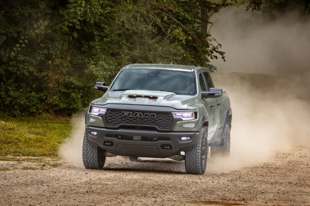 El impresionante RAM 1500 RHO sube el volumen gracias a MagnaFlow 10 Motor16 2025 RAM 1500 RHO MagnaFlow 8 Motor16