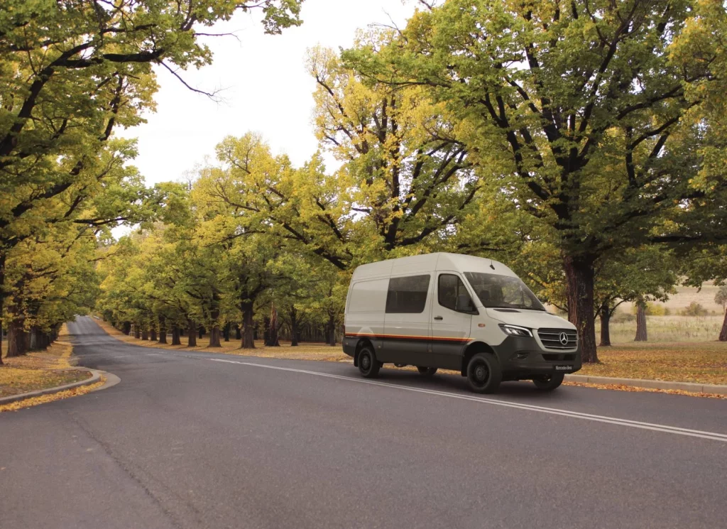 2025 Mercedes-Benz Sprinter 30th Anniversary. Imagen exterior.