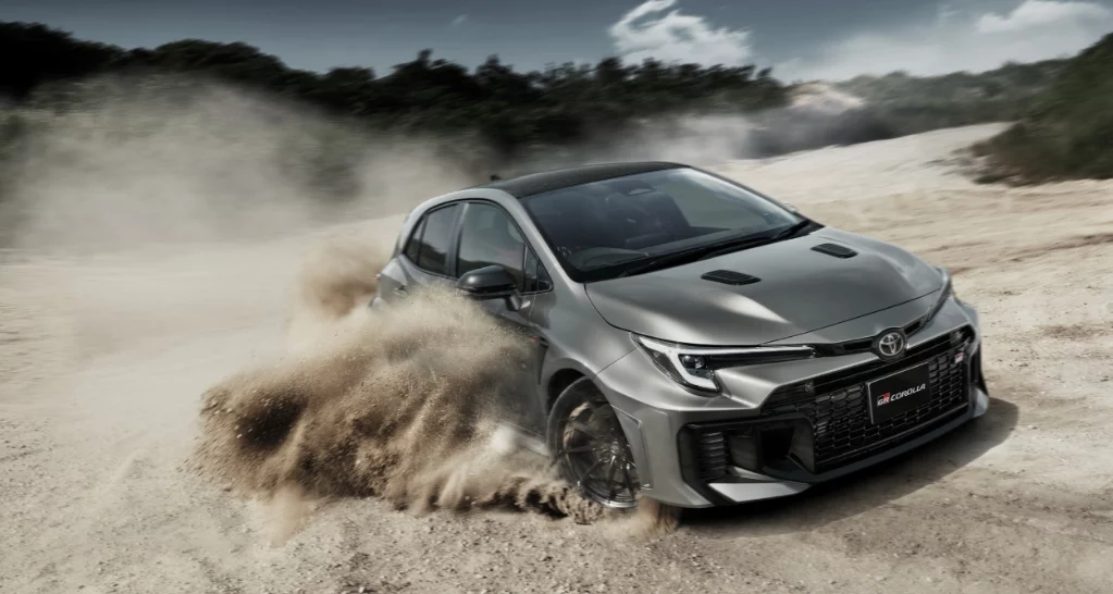 2025 Toyota GR Corolla Japón. Imagen movimiento.