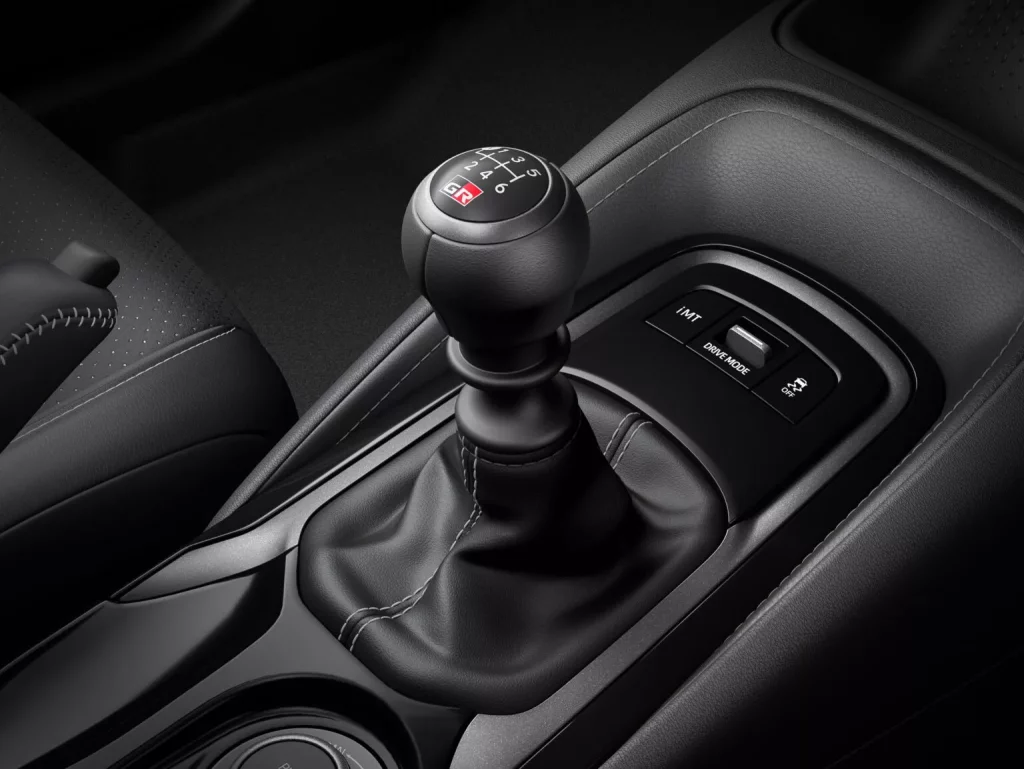 2025 Toyota GR Corolla Japon 15 Motor16