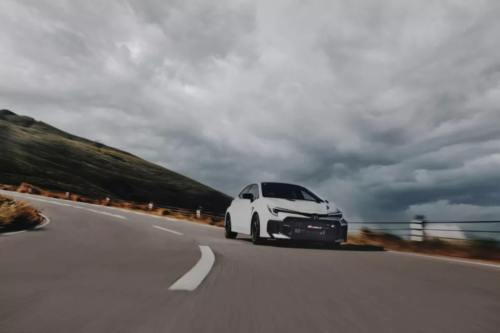 2025 Toyota GR Corolla Japon 2 Motor16