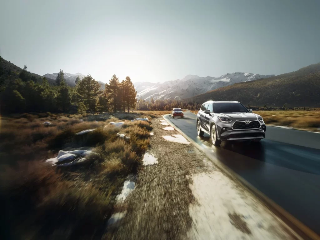 El Toyota Highlander ahora es 4.220 euros más caro por muy buenas razones 5 Motor16 2025 Toyota Highlander USA 9 Motor16