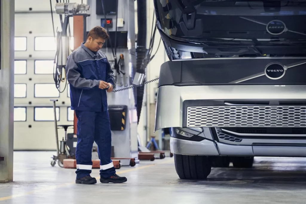 2025 Volvo trucks camiones conectados 5 Motor16