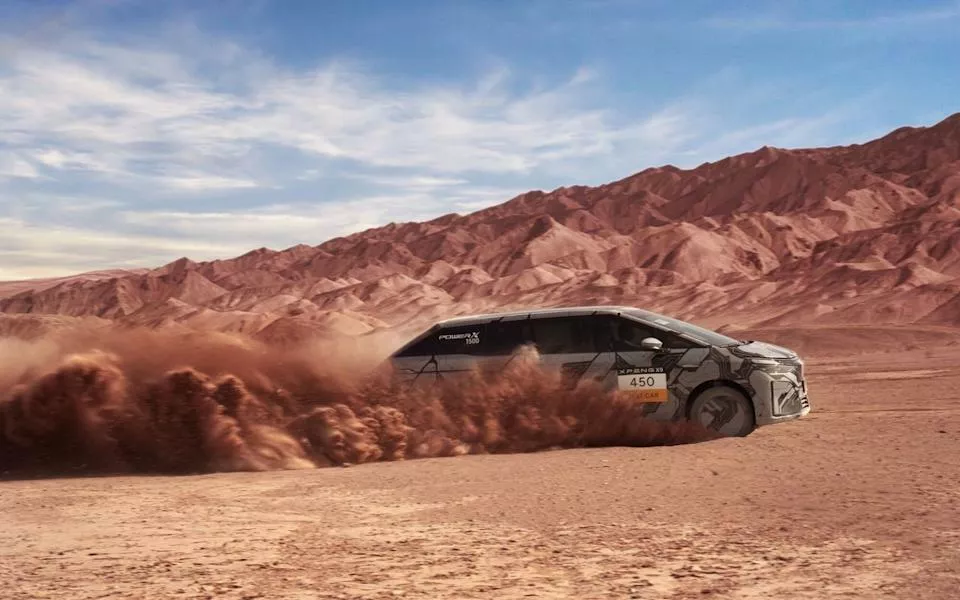 Xpeng X9: El monovolumen con etiqueta cero que elimina el estrés por la autonomía 2 Motor16 2025 Xpeng X9. Teaser. Imagen movimiento.