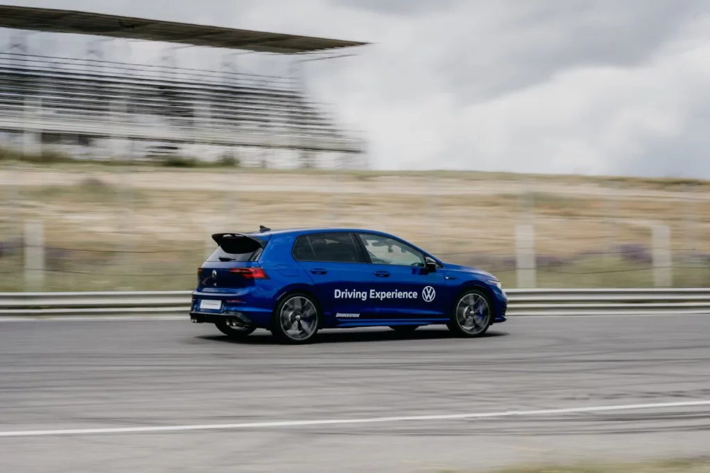 2025 track experience volkswagen driving 4 Motor16