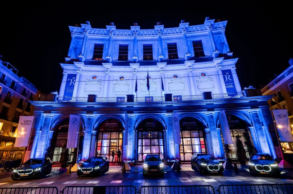 39 edicion premio bmw pintura Motor16